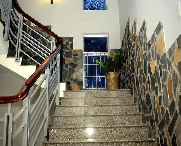 Khách sạn Chao Mui Ne 2*